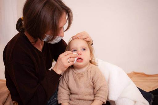Resfriado de bebés: ¿Cómo combatir contra la tos y los mocos?